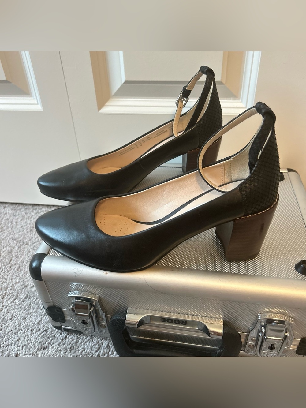 Clarks Narrative Slingback Block Heel Pumps
